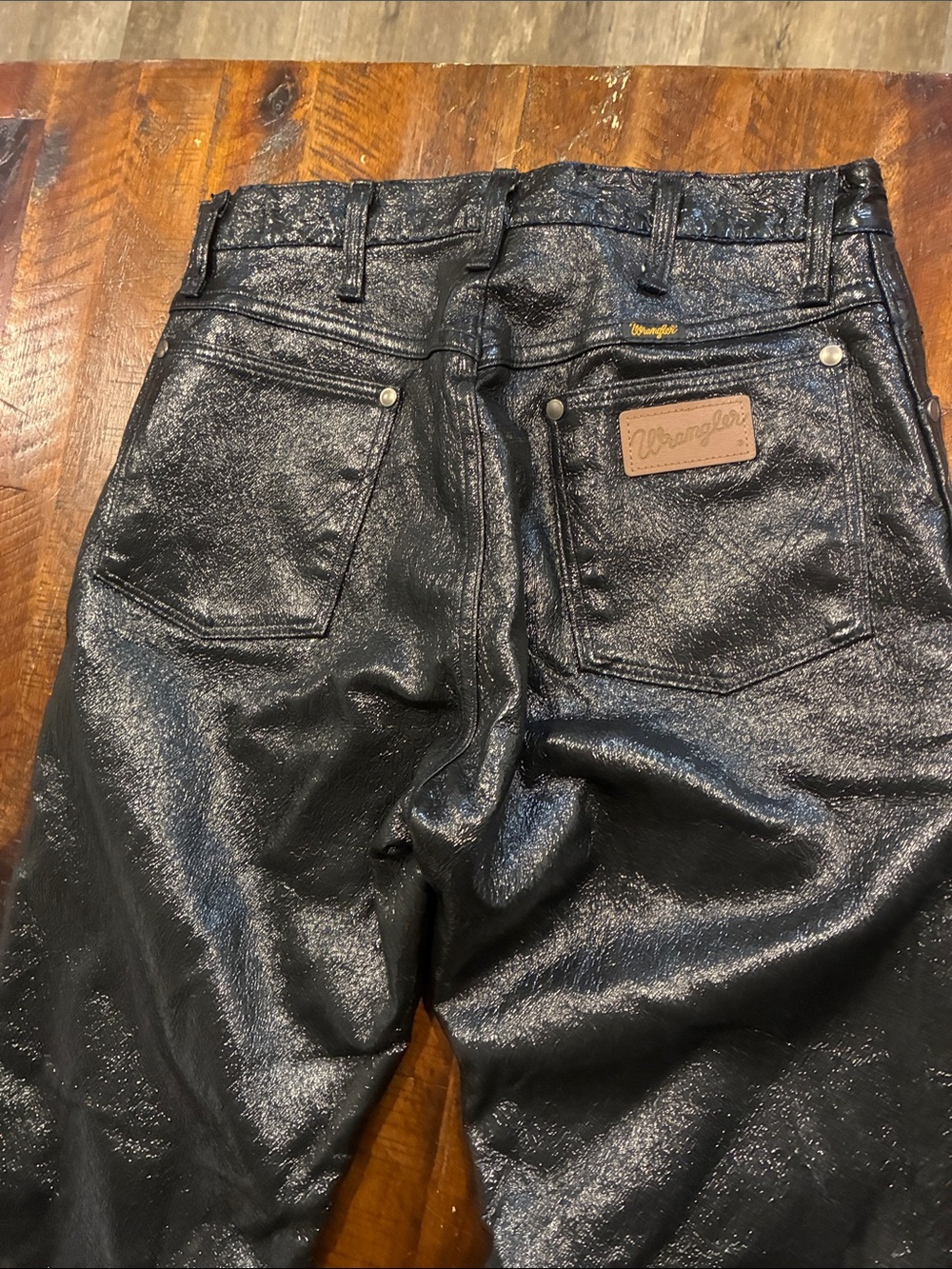 Rare vintage 90’s Wrangler shiny black coated jeans 11 x 32 crinkle